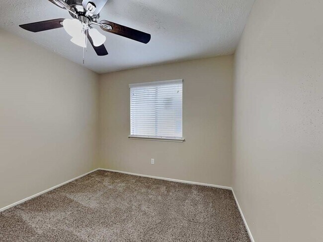 Building Photo - 4815 Diehlwood Pl