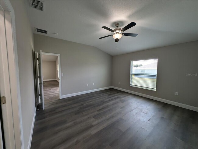 Building Photo - 174 Kroll Ln