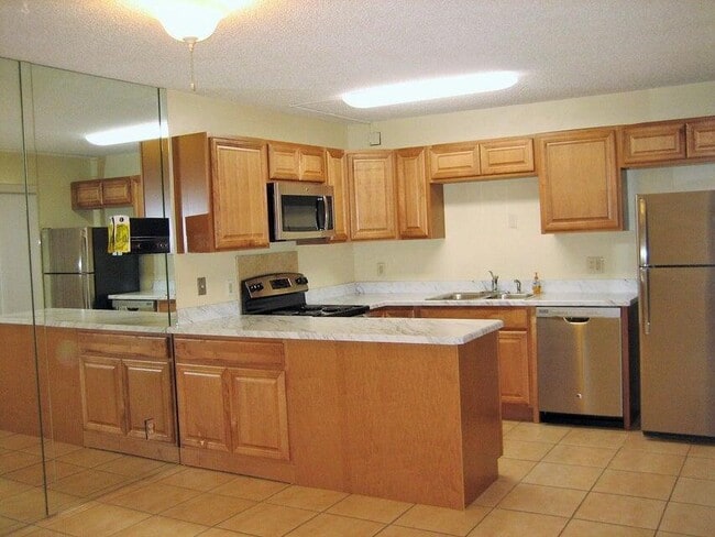 Building Photo - 3216 Spanish Wells Dr