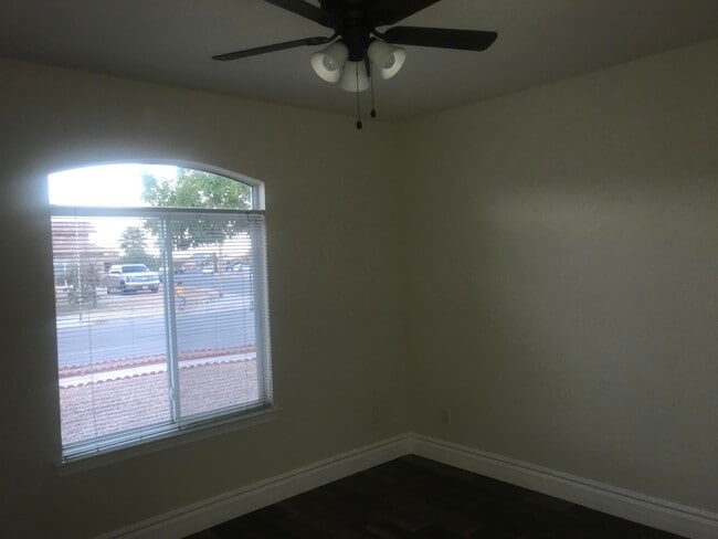 Building Photo - 12720 Lorenzo Frias Ct