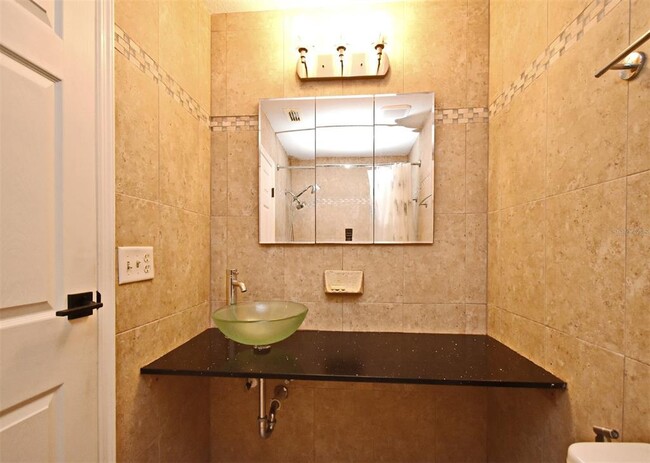 Building Photo - 1242 Ravida Woods Dr