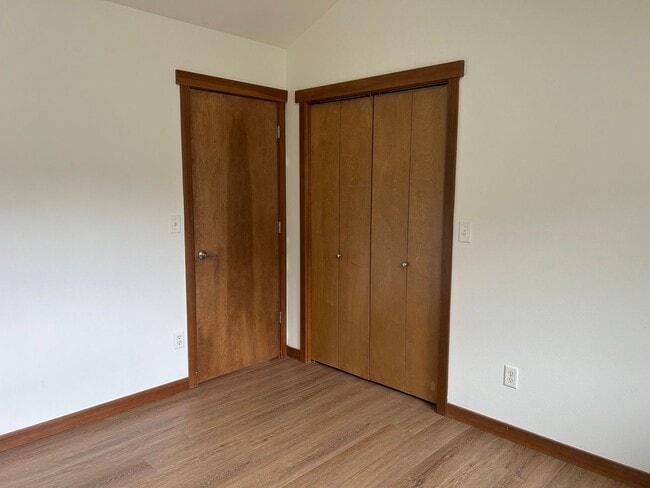 Building Photo - Spacious 3-Bedroom Condo/Townhome in Peaceful Cordata Neighborhood