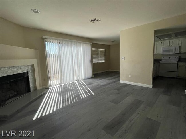 Building Photo - 6250 W Flamingo Rd