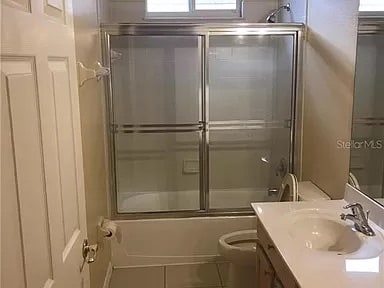Second bathroom - 1751 Crown Hill Blvd