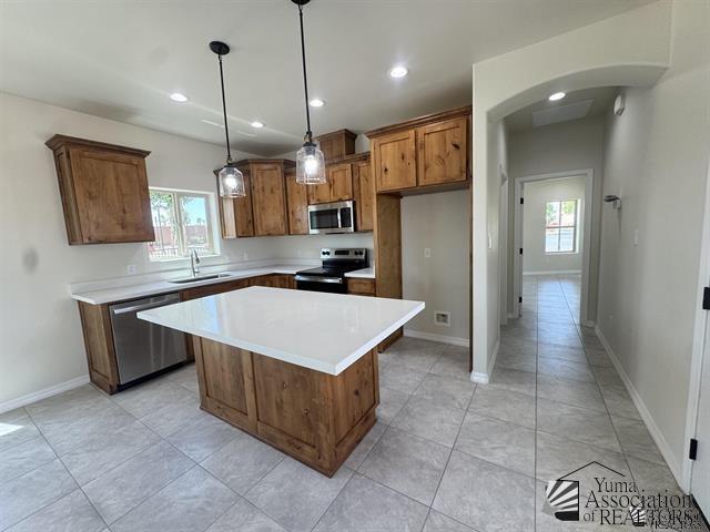 Building Photo - 3400 S Ave 7 E