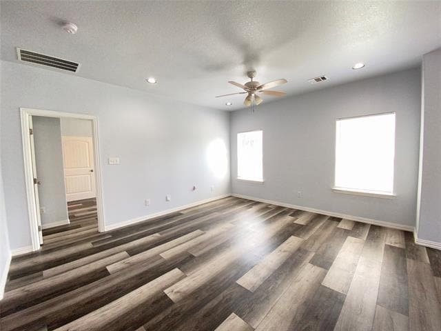 Building Photo - 5509 Wellesley Ave