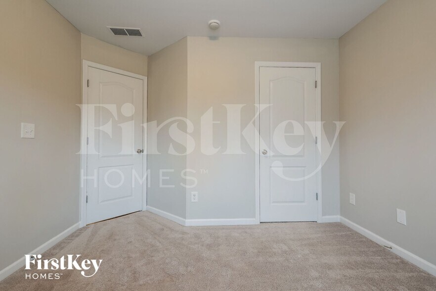 Building Photo - 1923 Paynes Point