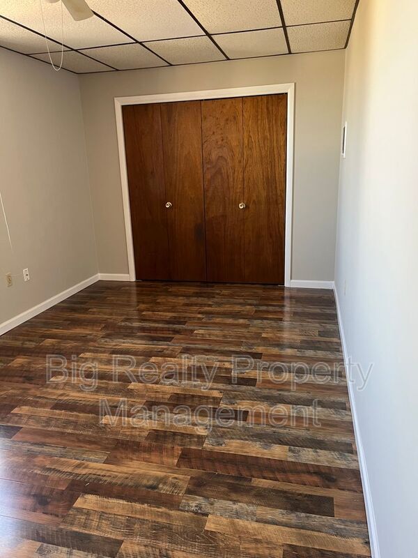 Building Photo - 101 N Centre Ave