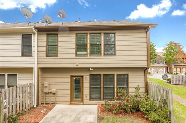 Building Photo - 1345 Winshire Cove