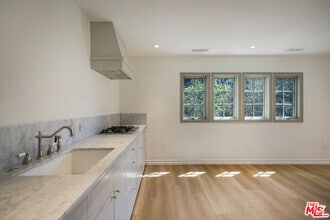 Building Photo - 3132 Belden Dr