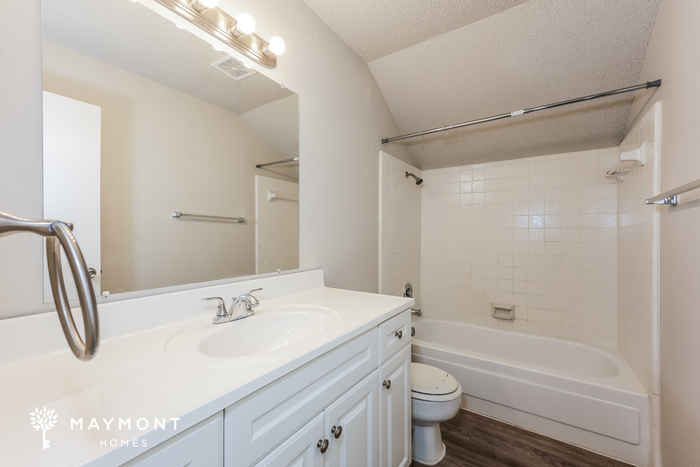 Building Photo - 1609 Culberson Dr