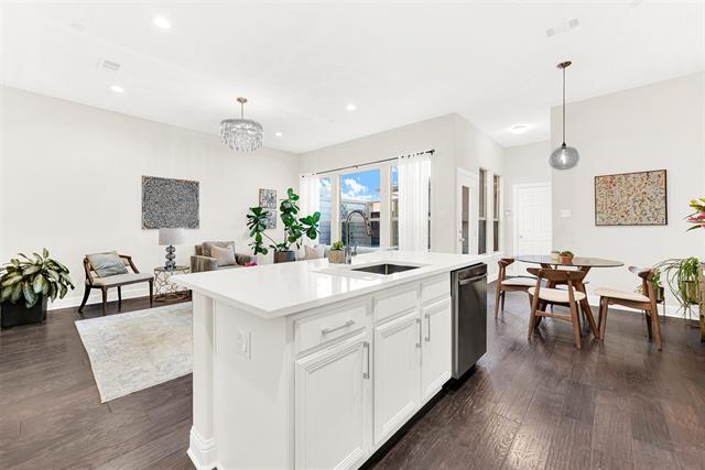 Building Photo - 4697 Edith St