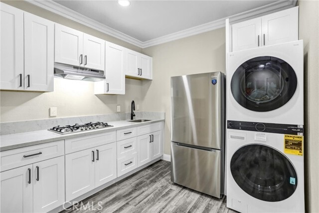 Building Photo - 3329 E Virginia Ave