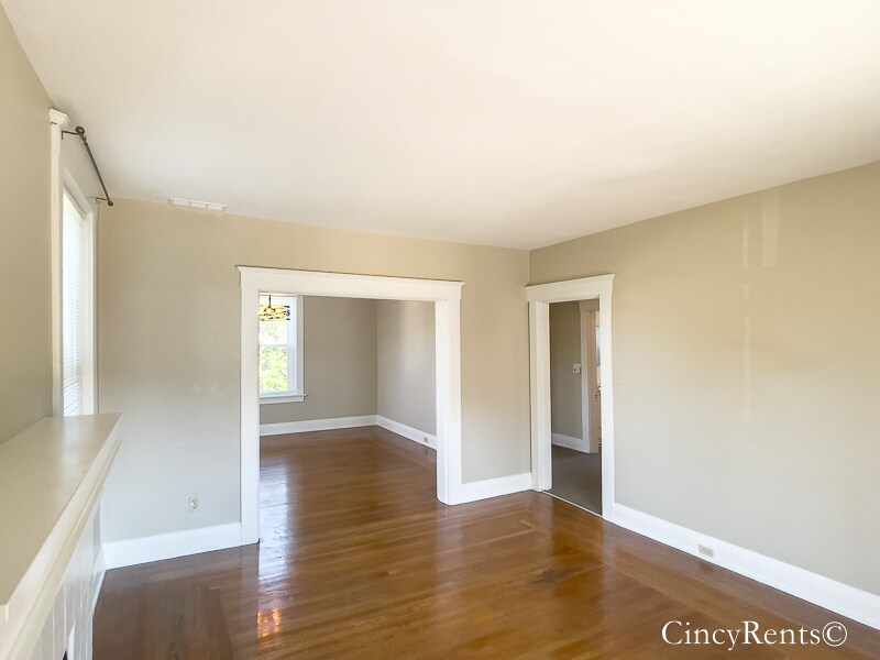 Building Photo - 3718 Ault Park Ave