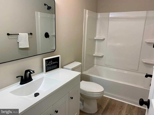 Building Photo - 25900 Country Meadows Dr
