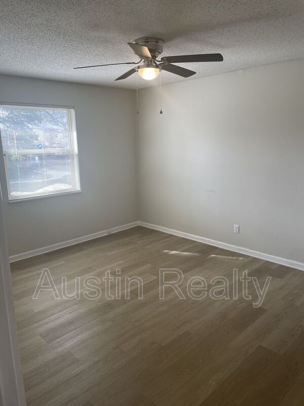 Building Photo - 1434 Willow Brook Cove Ct