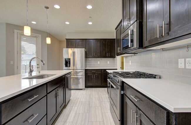 Building Photo - STUNNING CAMAS NORTH HILLS 4 BR, 3.5 BATH HOME~ CAMAS SCHOOLS~ PET FRIENDLY!