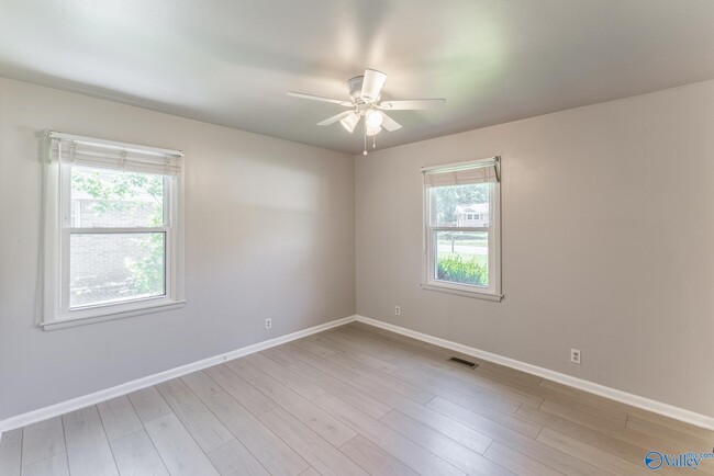 Building Photo - 3306 Reynolds Dr NW