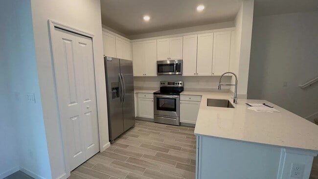 Building Photo - 12586 NW 7th Pl