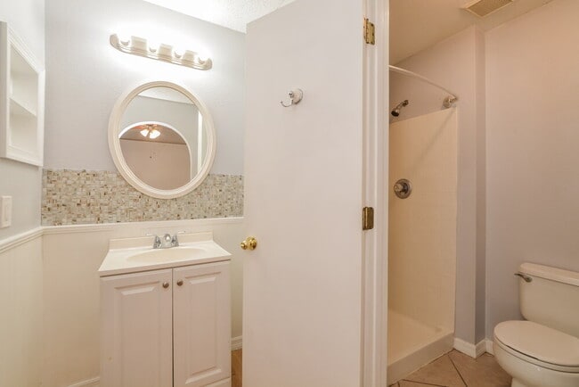 Building Photo - 6845 Ebans Bend