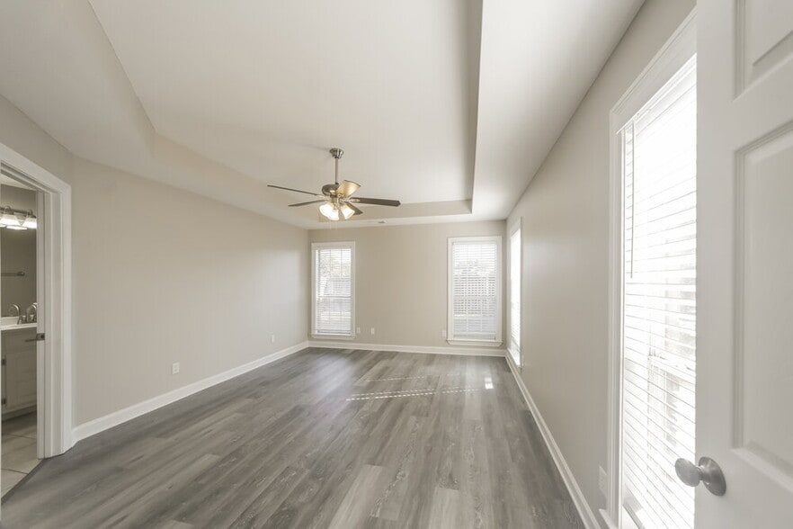 Building Photo - 4480 Aberton Dr