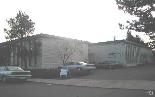 Building Photo - Sakura Gardens Apartments