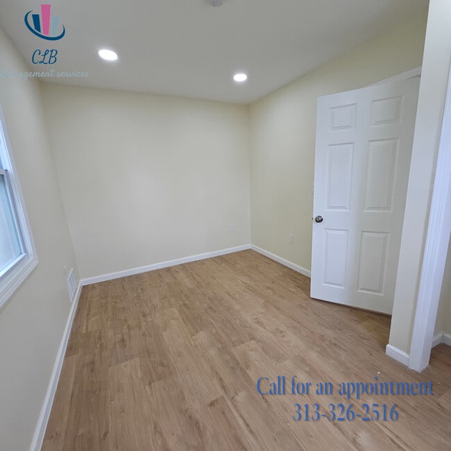 Building Photo - 7247 Middlesex St