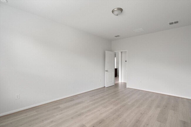 Building Photo - New 3-Bedroom Home Available for Lease