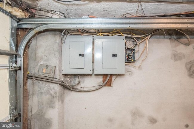 Building Photo - 8217 Thouron Ave