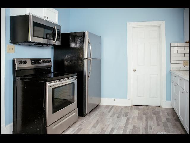 Building Photo - 312 Barton St