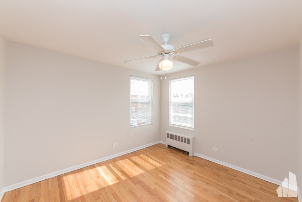 Building Photo - 7534 N Bell Ave