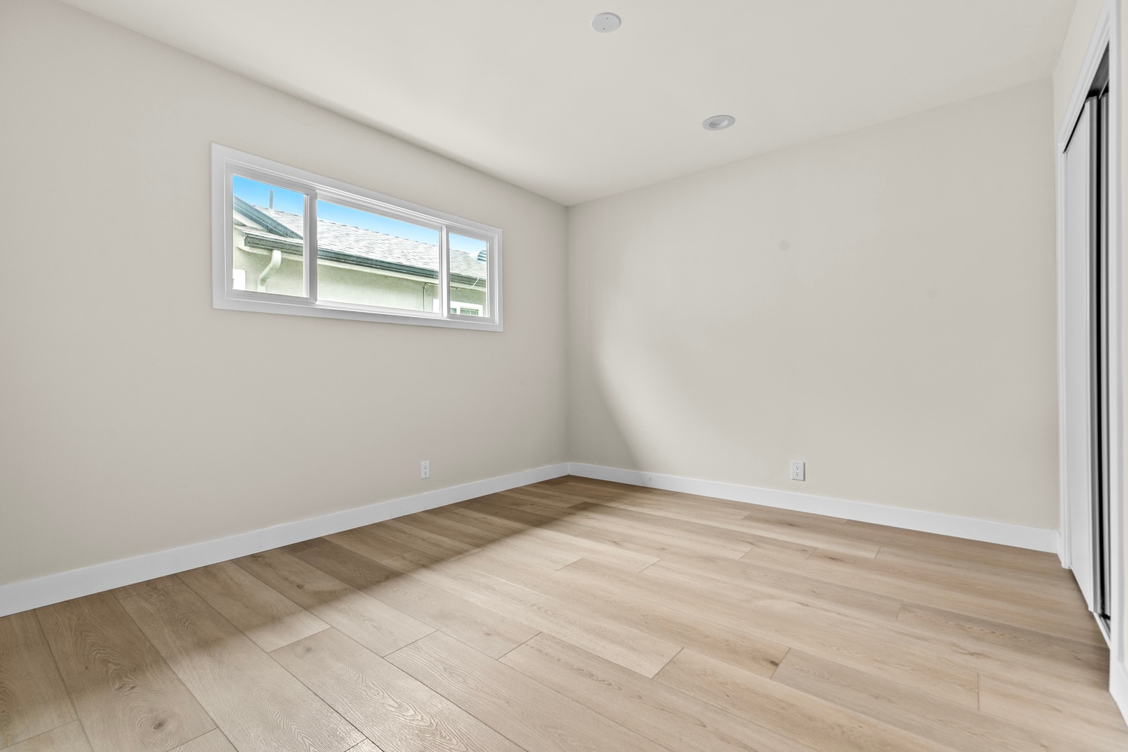 Building Photo - 6921 Bluebell Ave