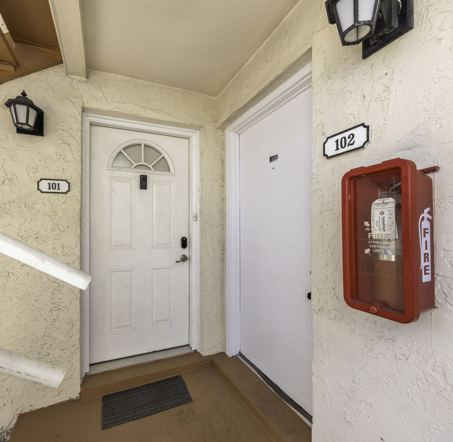 Building Photo - 621 99th Ave N