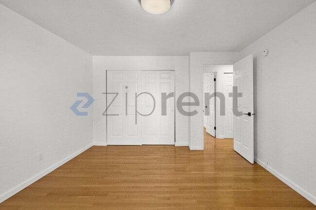 Building Photo - 10733 126th Pl NE