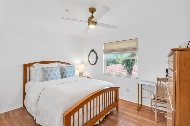 Building Photo - ***ANNUAL UNFURNISHED***NOW AVAILABLE***NO...