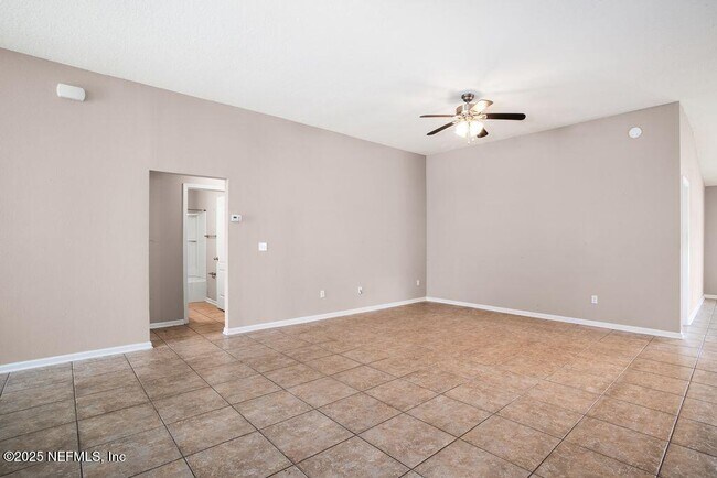 Building Photo - 3880 Great Falls Loop