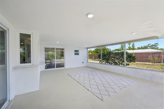 Building Photo - 6735 Keystone Dr