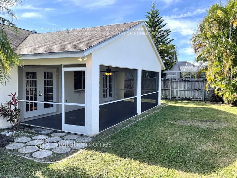 Building Photo - 6229 Ungerer St