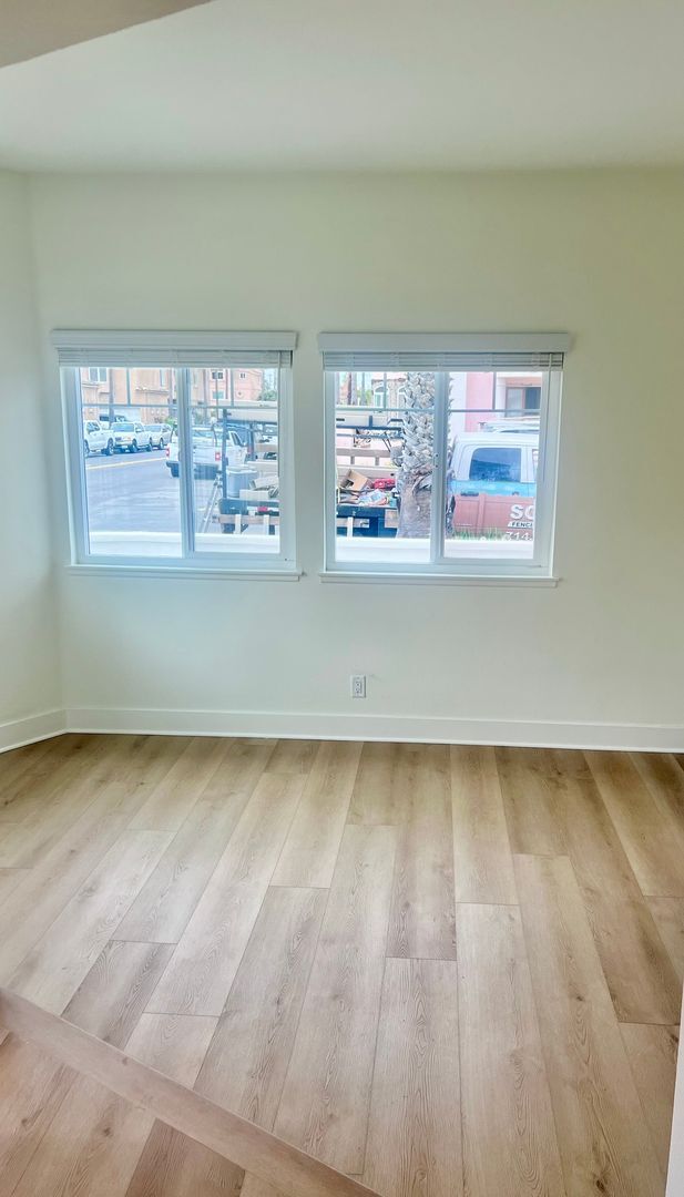 Building Photo - 202 18th St