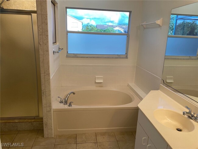 Building Photo - 13649 Admiral Ct