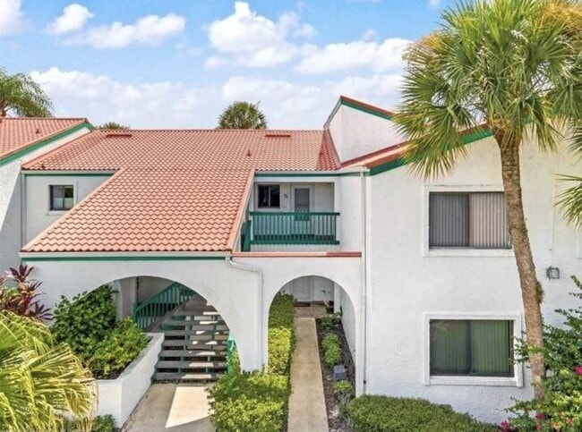 Building Photo - 4801 Casablanca Cir