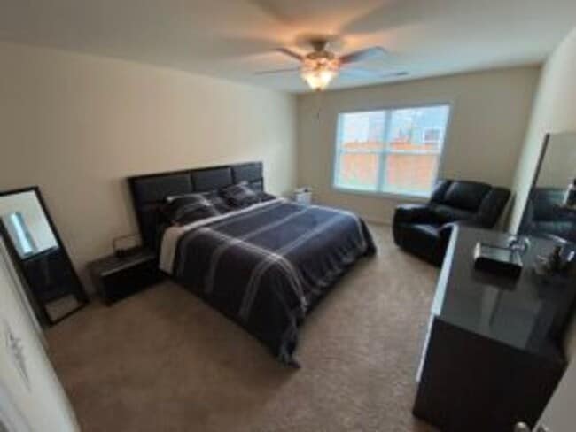 Building Photo - 616 Legacy Park Ct