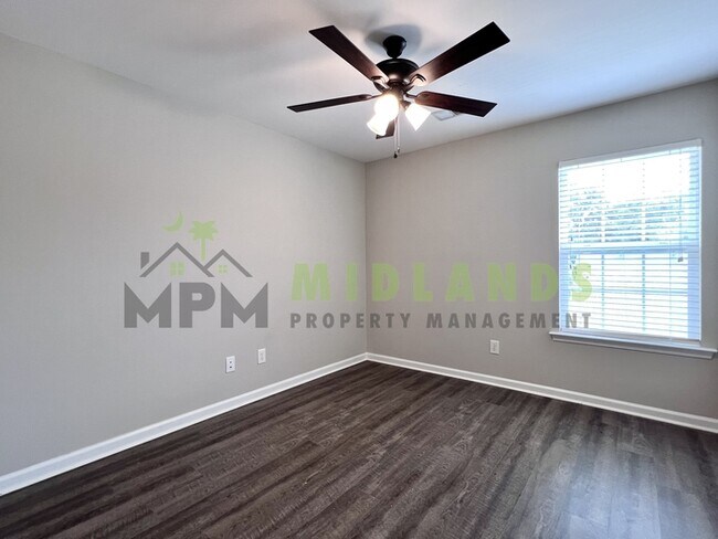 Building Photo - 112 Saluda Springs Ct