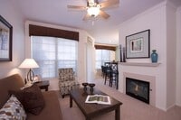 Building Photo - Camelback Pointe