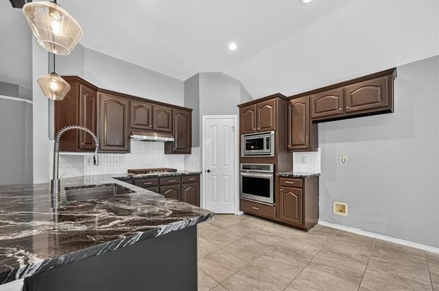 Building Photo - 2720 Windstone Way