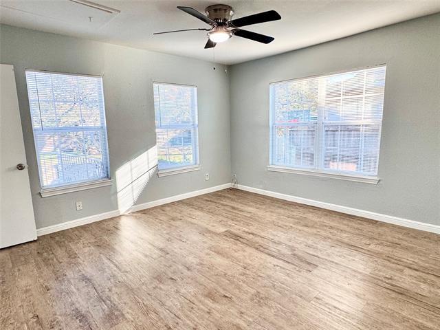 Building Photo - 202 N Riverside Dr