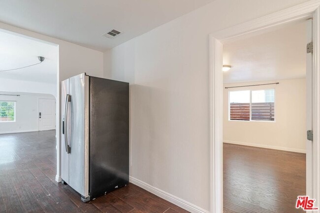 Building Photo - 5630 Craner Ave