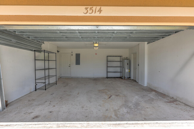 Building Photo - 3514 SW Zullo St