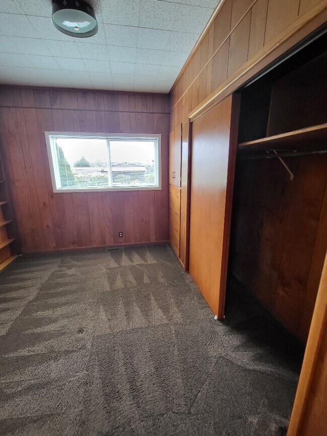 Building Photo - STATUS: *PENDING APPLICATION*| R98C | $2095.00