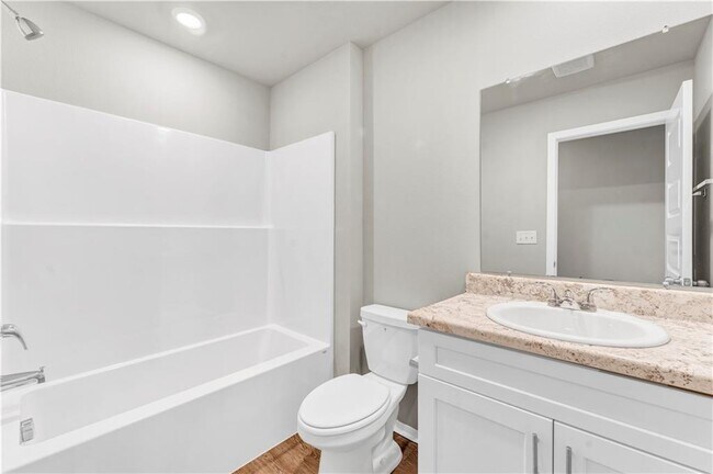 Building Photo - 6814 Memphis